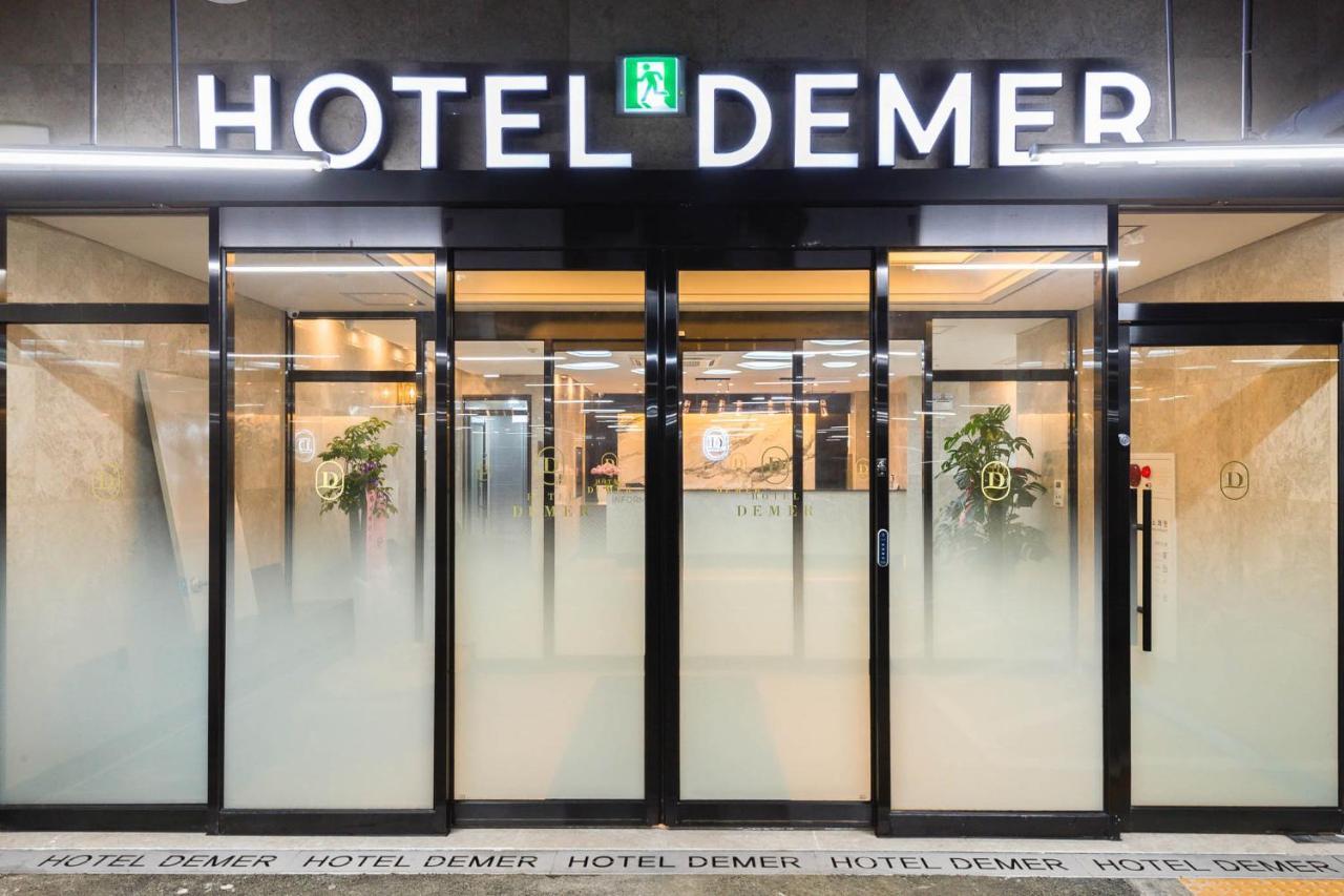 Hotel Demer Mokpo Exteriör bild